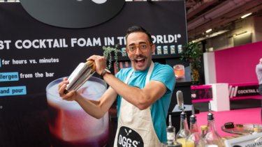 Bartender at Imbibe Live