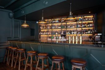 Bar 1661