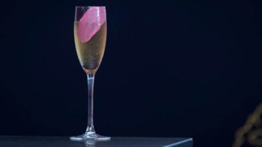 Sparkling wine glass